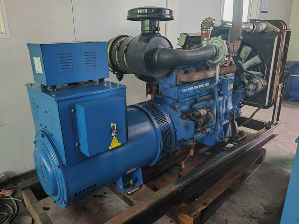 道县100kW柴油发电机组使用多级机油有哪些优缺点？
